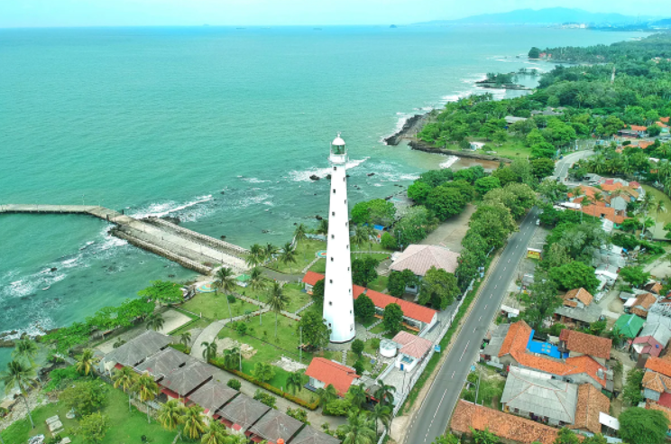 5 Famous Surfing Spots in Indonesia