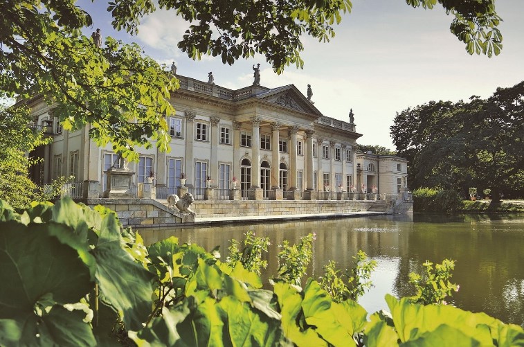 Discovering the Best Attractions in Poland: A Journey Through History, Nature, and Culture